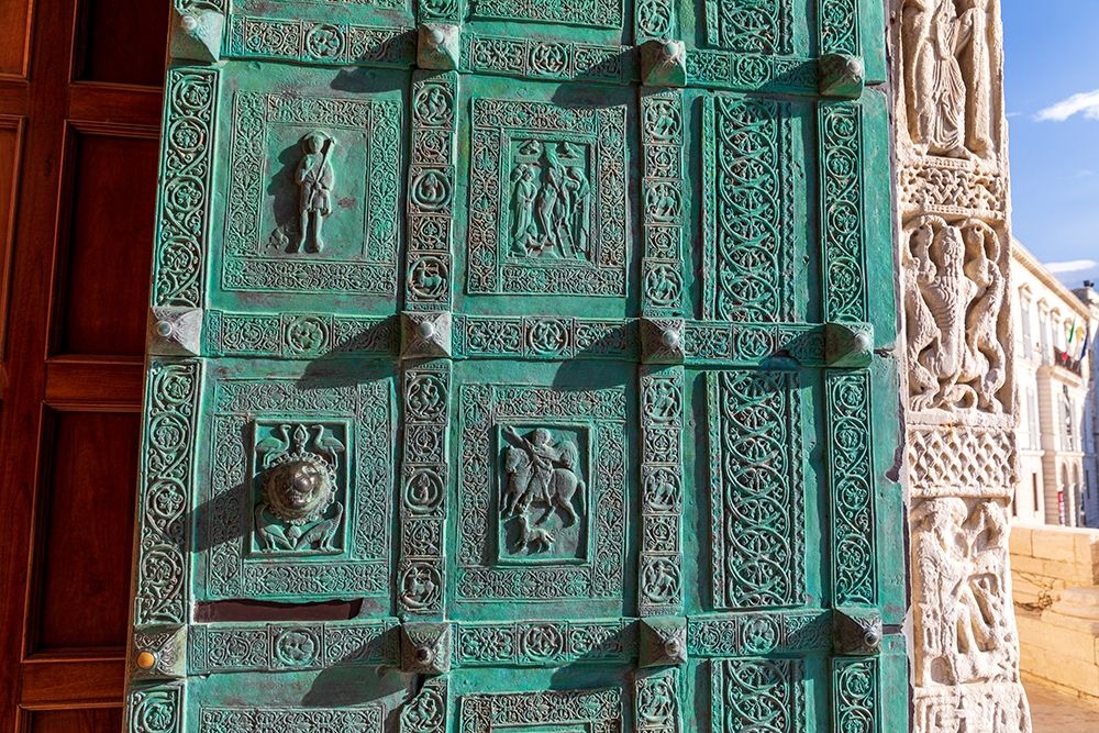 Italy-Apulia-Trani-Trani San Nicola Pellegrino cathedral Intricately carved door